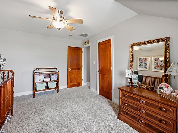 2nd image of 122 Lighthouse Way