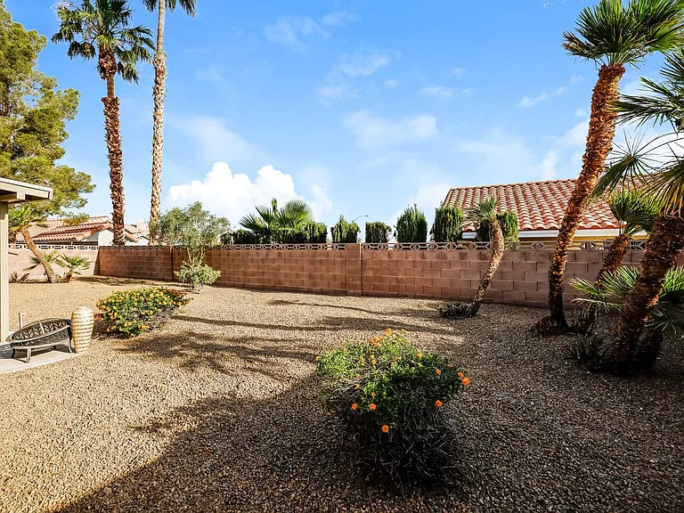 1780 Yellowwood Dr — Photo 22