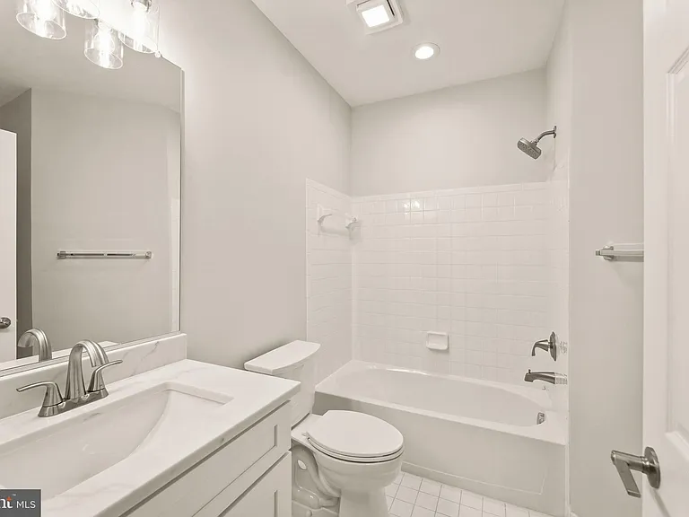 43620 Merchant Mill Ter — Photo 79