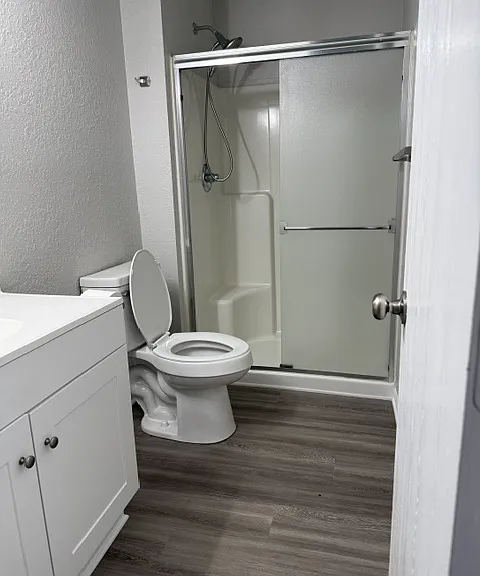 8702 N Cleveland Ave — Photo 5