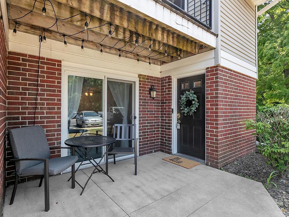 1st image of N110W17155 Ashbury LANE #2-4