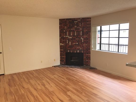2nd image of 440 W Dryden St APT D