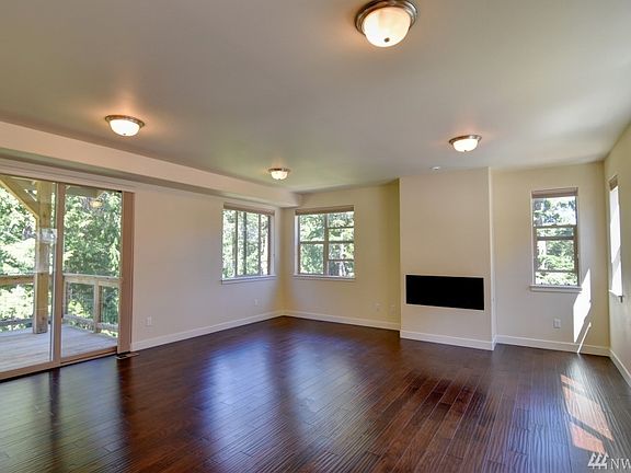 5th image of 1211 Creekwood Ln