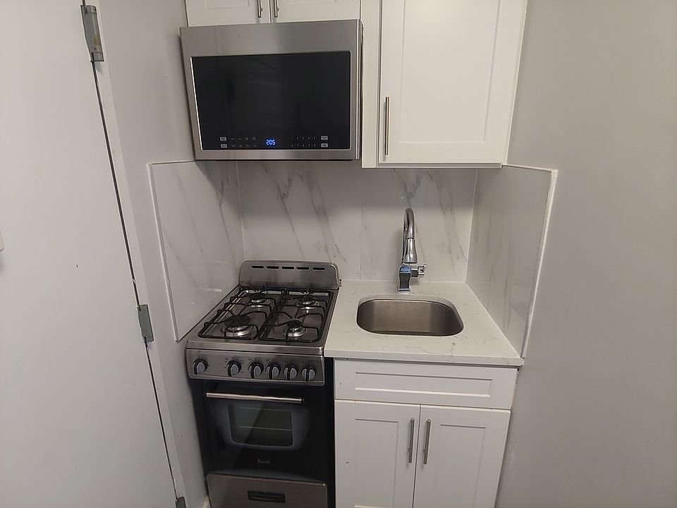 1st image of 411 E 118th St #28A