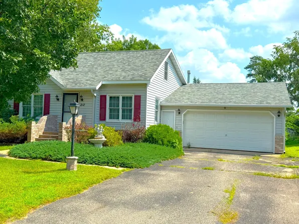 212 6th St NE, Long Prairie, MN 56347