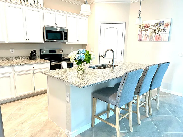 19616 Beechcrest Pl — Photo 3