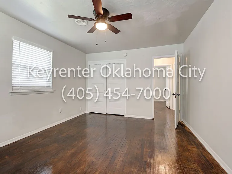 4913 N Willow Ave — Photo 23