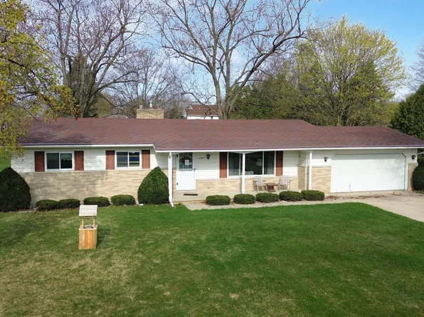 11365 Runnells Dr, Clio, MI 48420