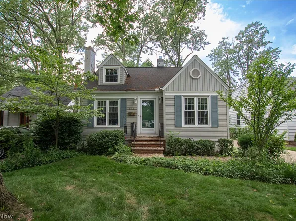 616 Kenilworth Rd, Bay Village, OH 44140