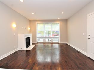 2408 W Cortland St APT 1E, Chicago, IL 60647