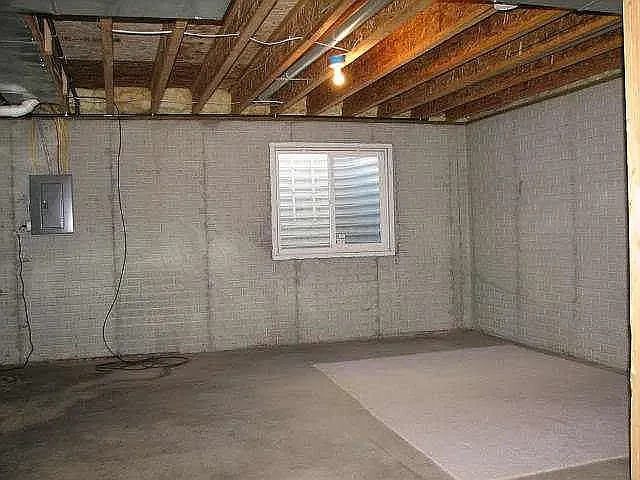 1104 Lockenvitz Ln #5 — Photo 7