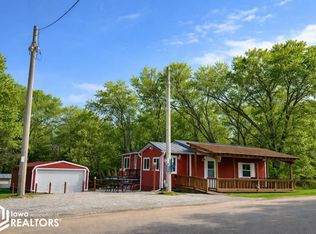 1410 E Ridge Dr, Brooklyn, IA
