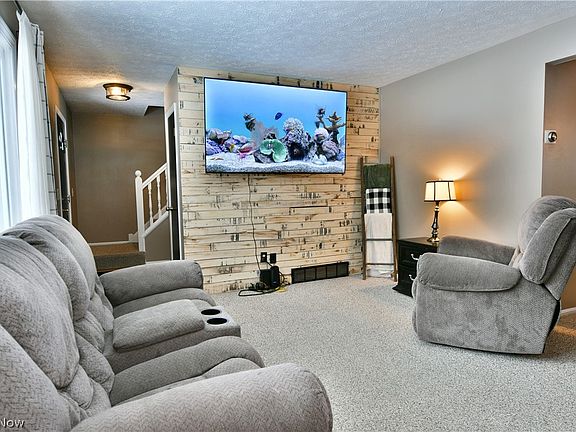 5th image of 4251 Wayne Rd