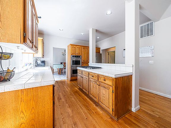 3rd image of 2840 Wilkshire Dr