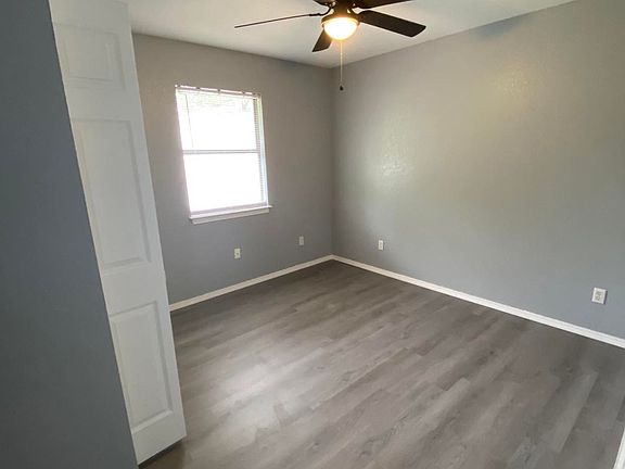 5th image of 204 S 11th Ave APT B