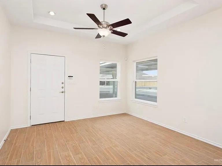 3813 Hawthorne Ave #2 — Photo 1