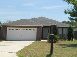 3206 Moss Point Ln, Cantonment, FL 32533