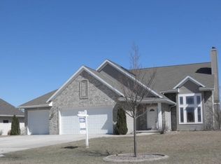 2125 Wheat Way, Green Bay, WI 54311