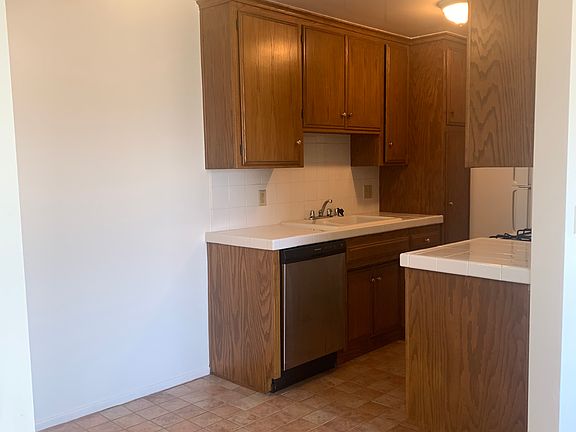 2nd image of 1801 Ocean Park Blvd APT 205