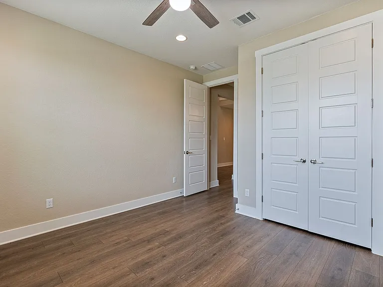 328 Berkeley Pl — Photo 6
