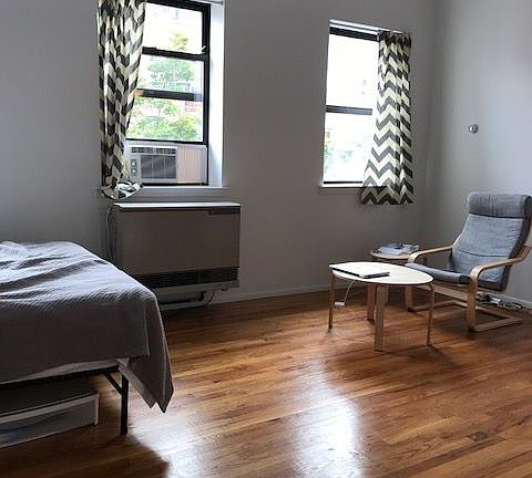 2nd image of 51 W 70th St APT 4C