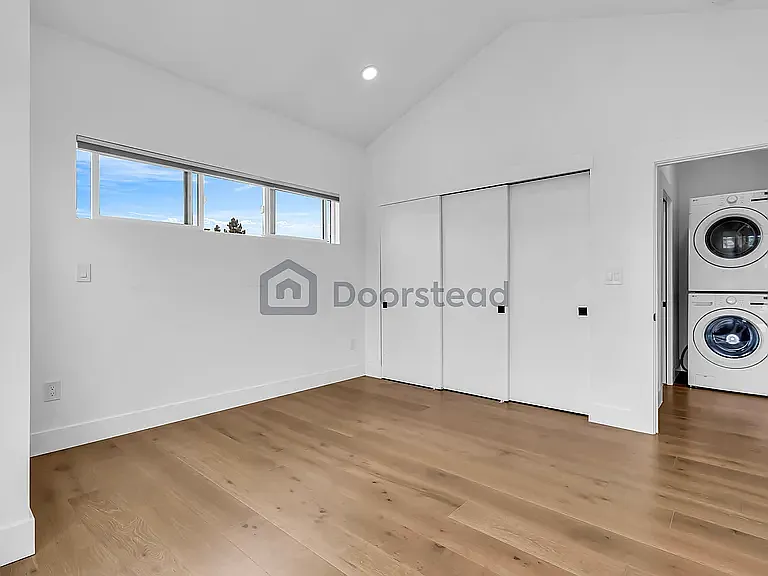 654 Hunter St #2 — Photo 9