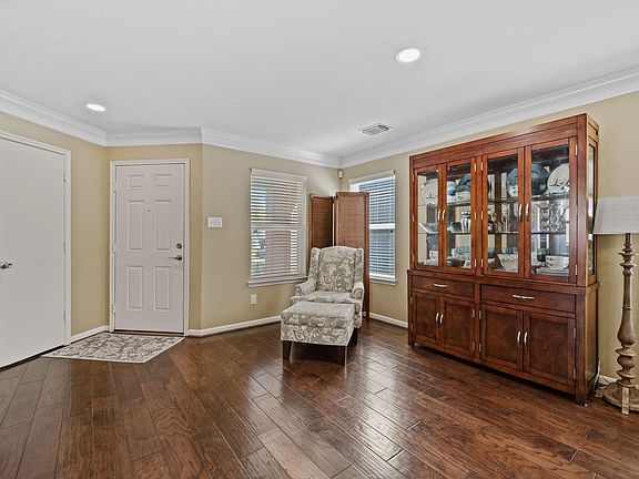 5th image of 6615 Green Pear Ln