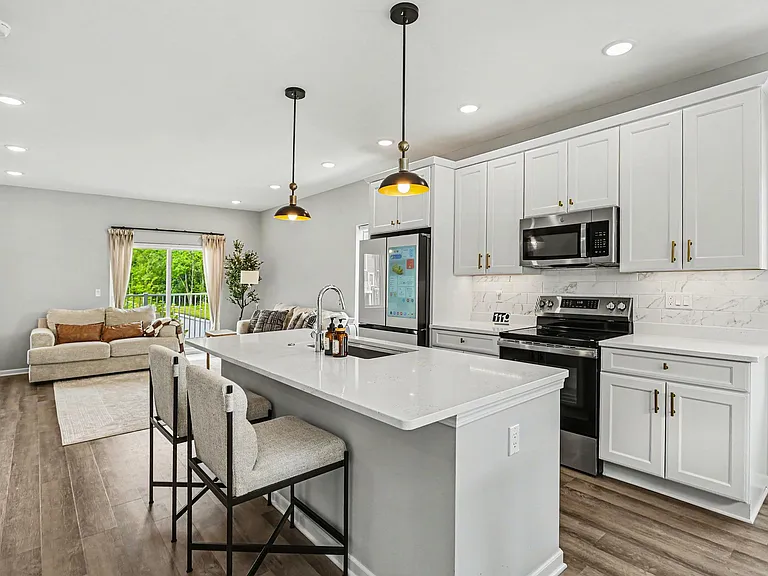 750 Huntley Ln — Photo 11