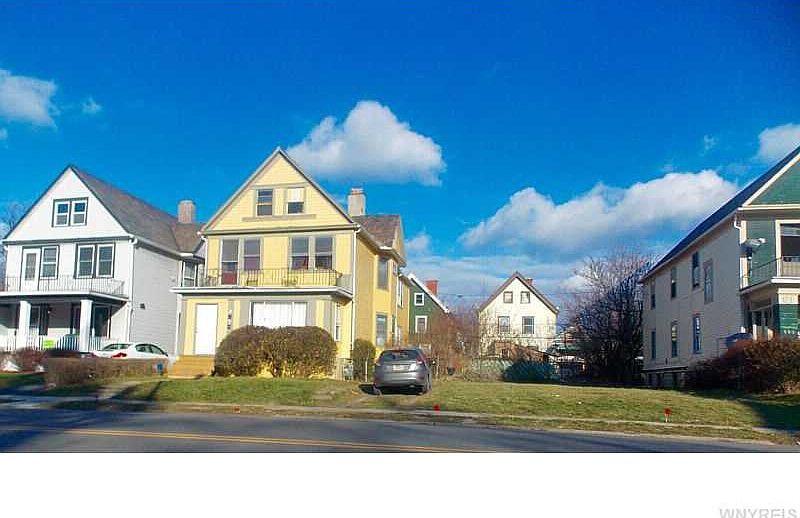 1st image of 504 E Ferry St