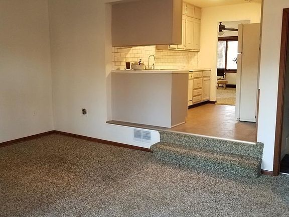 5th image of 5444 Oldham St