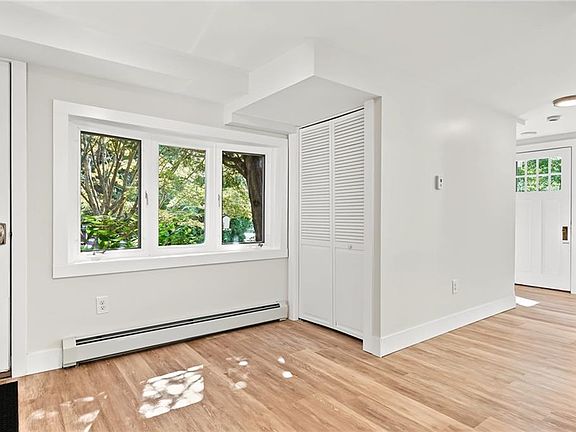 4th image of 477 South Rd
