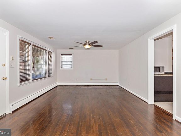 5th image of 17 E 13th St