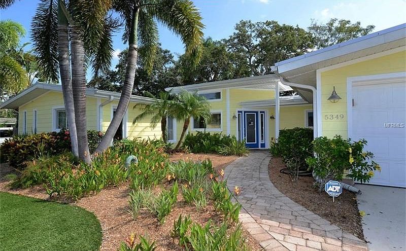 Awesome curb appeal on this 4 bedroom, 3 bathroom plus office River Forest home
