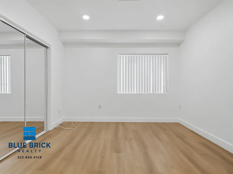 5312 Corteen Pl #26 — Photo 15