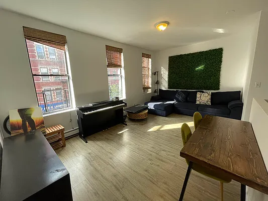 Rented by Spire Group | media 8