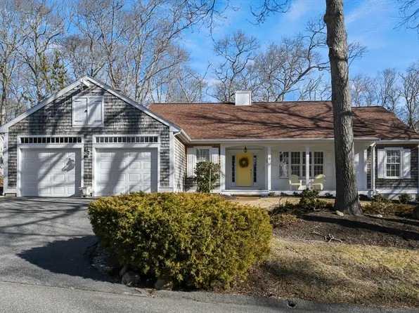9 Juniper Ridge Ln Unit 9, South Dartmouth, MA 02748