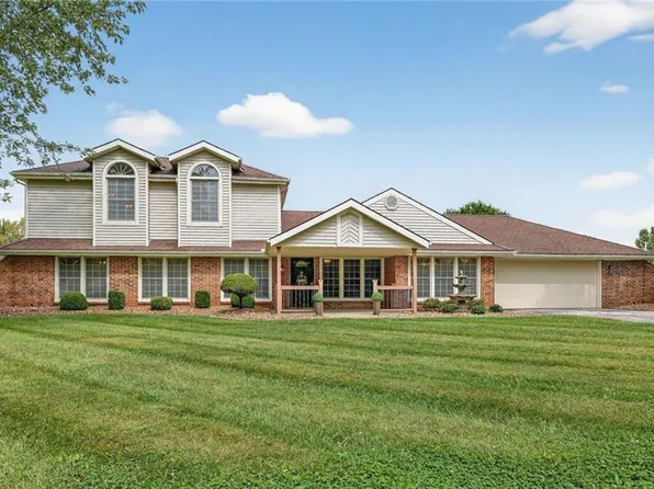 20408 S Cottonwood Dr, Belton, MO 64012