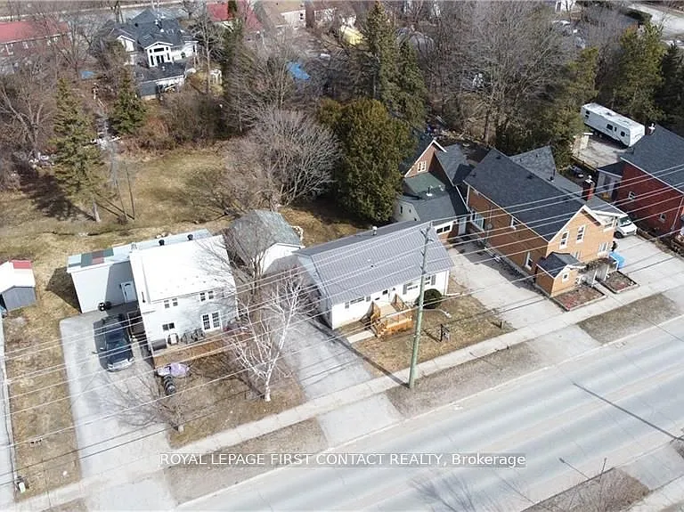 320 Mississaga St W #2 — Photo 1