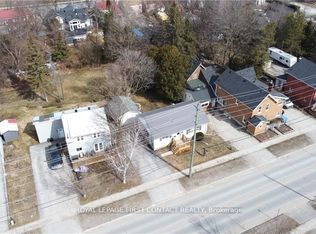 320 Mississaga St W #2, Orillia, ON L3V 3C1
