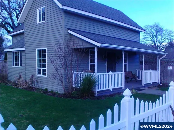 1011 E Jefferson St, Stayton, OR 97383