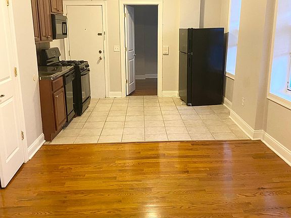 3rd image of 7011 Hudson Ave APT 9