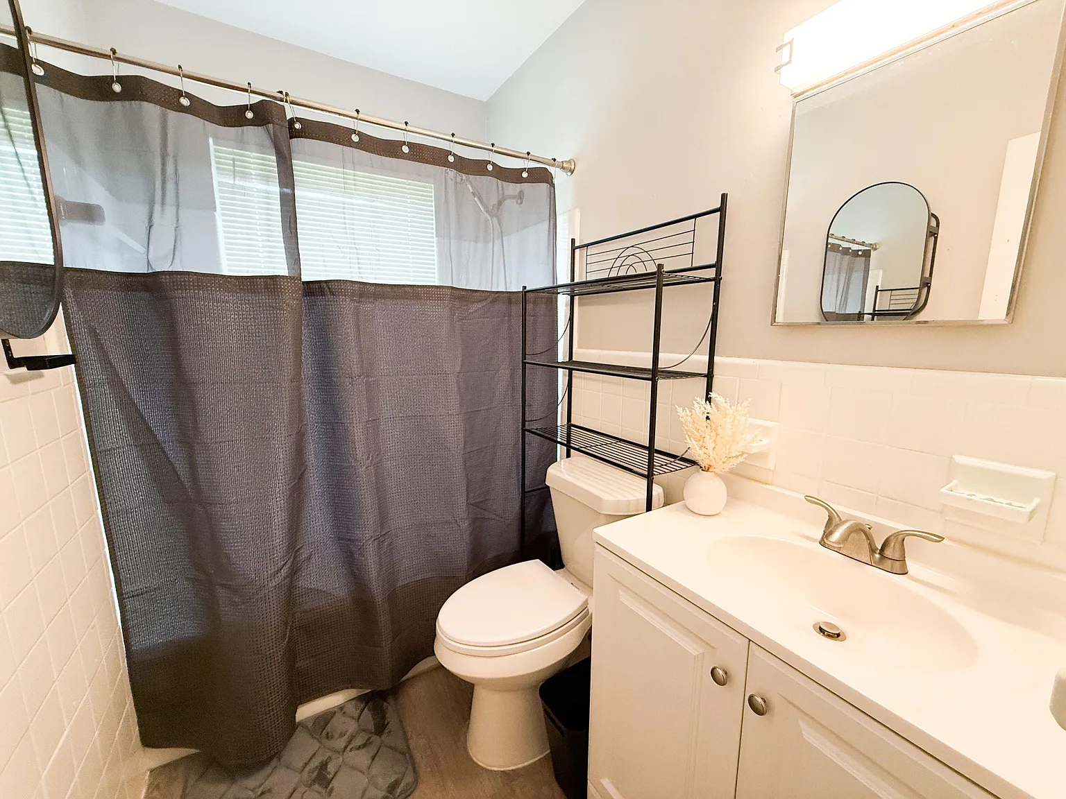 4 bed, 2.0 bath, 1114 sqft, $979 — Photo 4