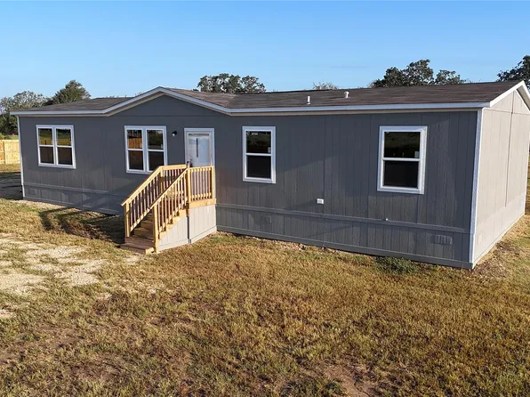 161 Azalea Ct, Dale, TX 78616