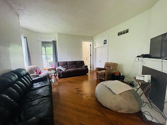 4th image of 317 N Indiana Ave #3