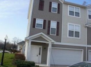 4701 Cottage View Ln, Valparaiso, IN 46383