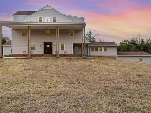 290 Jensen Rd, Stoneville, NC 27048