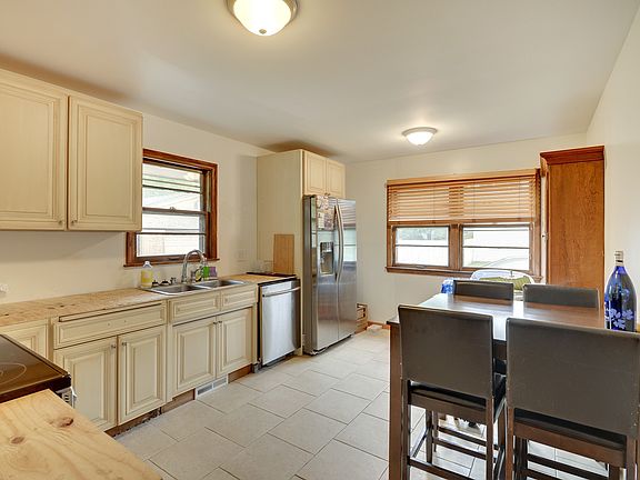 4th image of 6364 Hodgson Rd