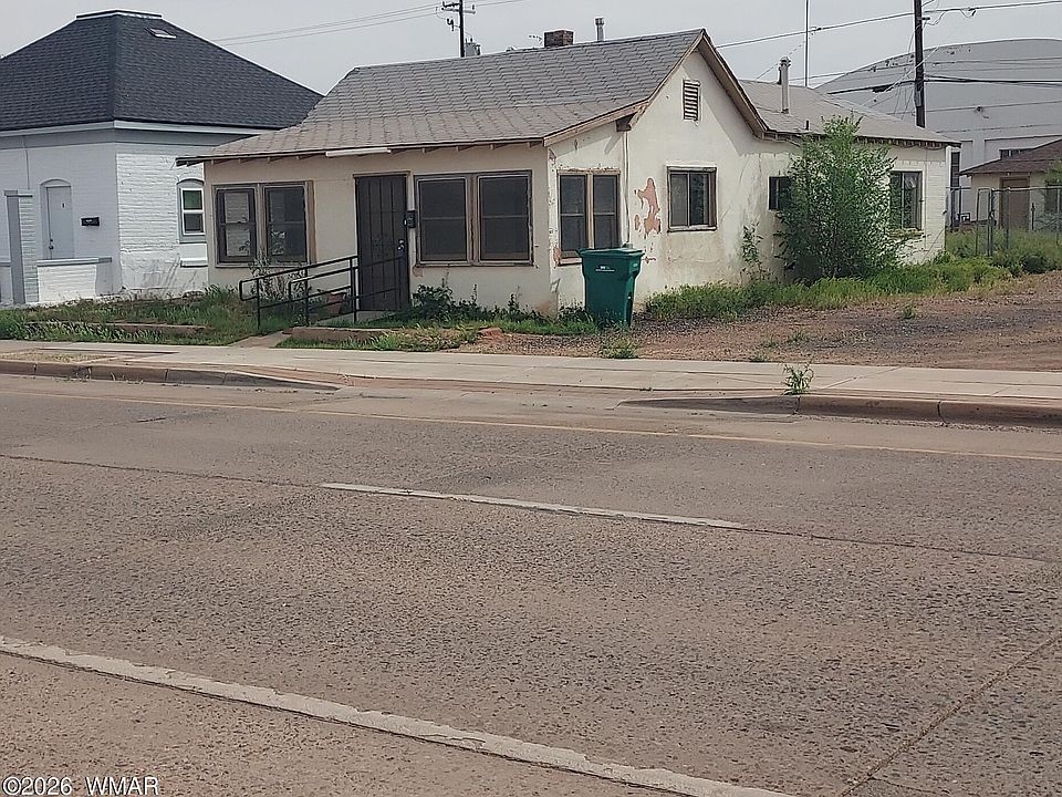 1st image of 419 E 3rd St