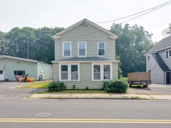 12 Crystal St, Lenox, MA 01240