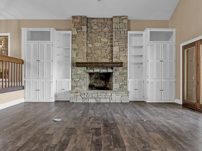 306 Country Wood Dr — Photo 21